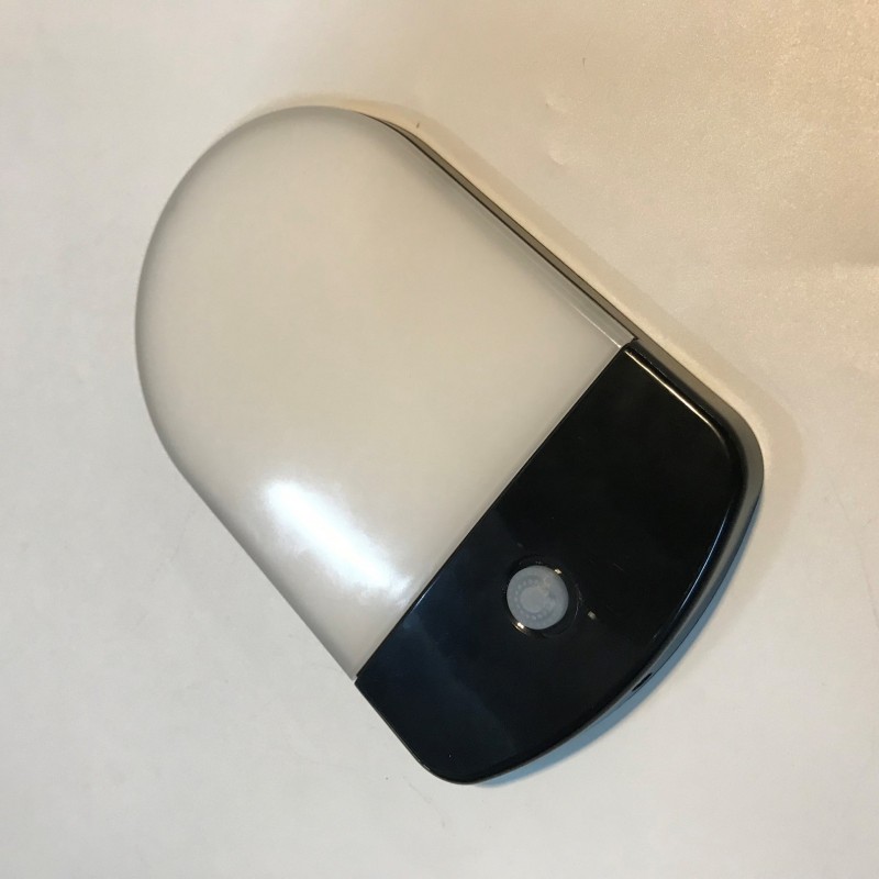 तपाईंको गाडीको लागि उत्तम कारभान कार लाइटहरू कसरी छनौट गर्ने?